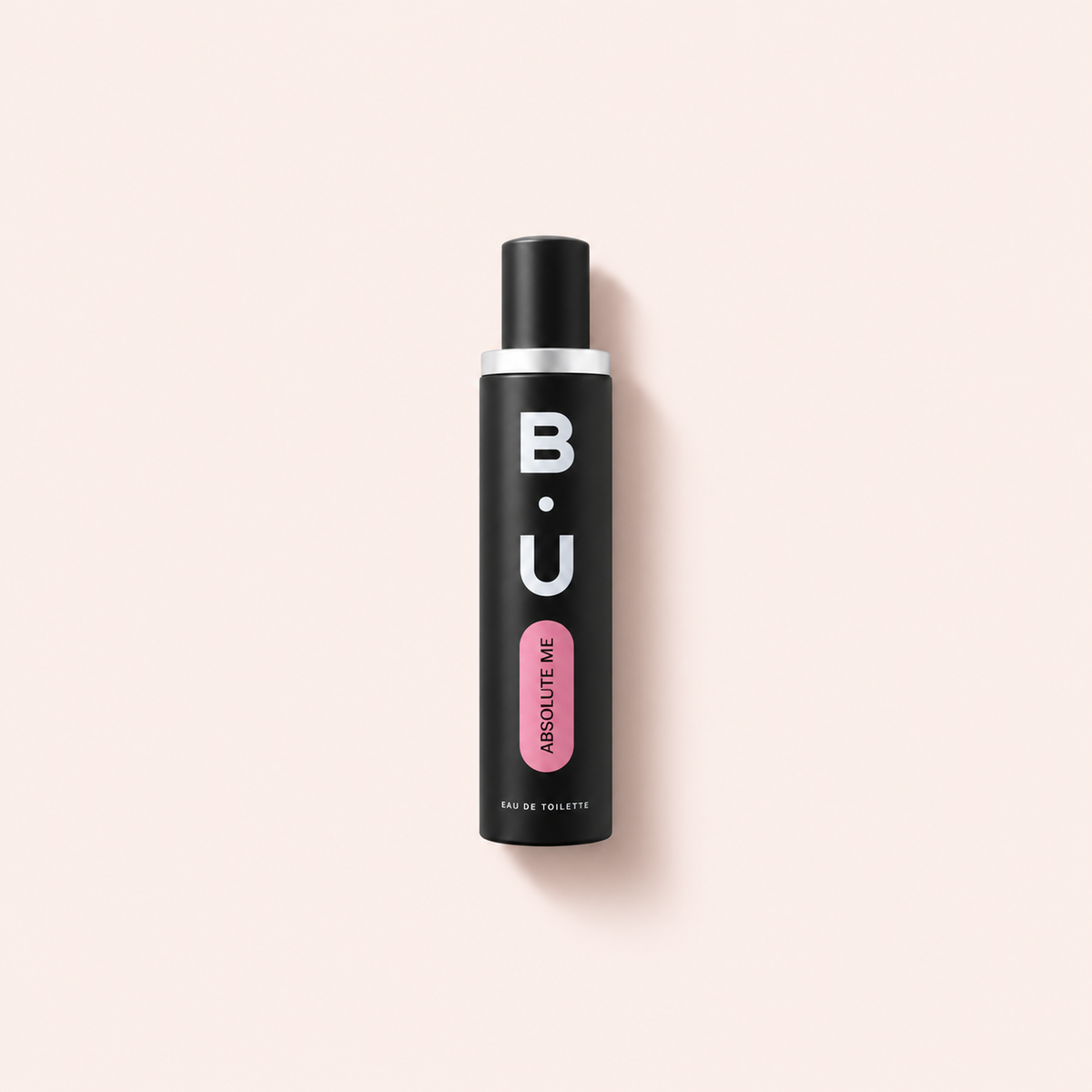 B.U. Absolute Me EDT 50 ml na teplém růžovém pozadí – MrRizz