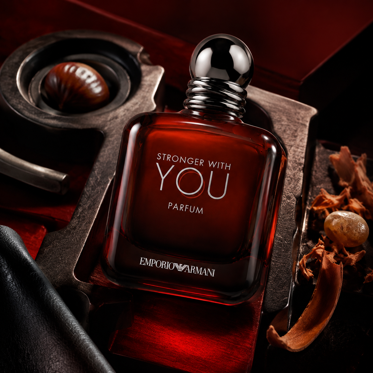 Emporio Armani Stronger With You Parfum – emotivní produktová fotografie