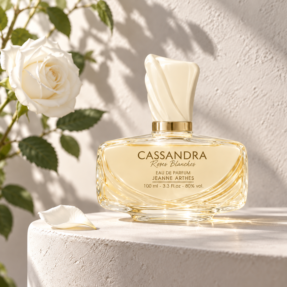Jeanne Arthes Cassandra Roses Blanches EDP 100 ml – produkt v prostředí