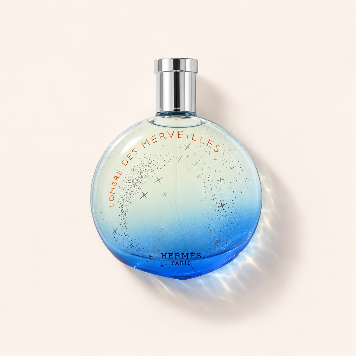 Hermès L’Ombre des Merveilles EDP 30 ml na béžovém pozadí – MrRizz