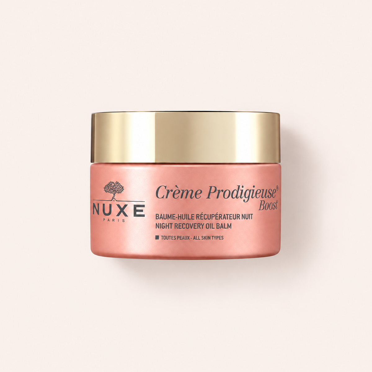 NUXE Creme Prodigieuse Boost noční pleťový krém 50 ml na béžovém pozadí – MrRizz