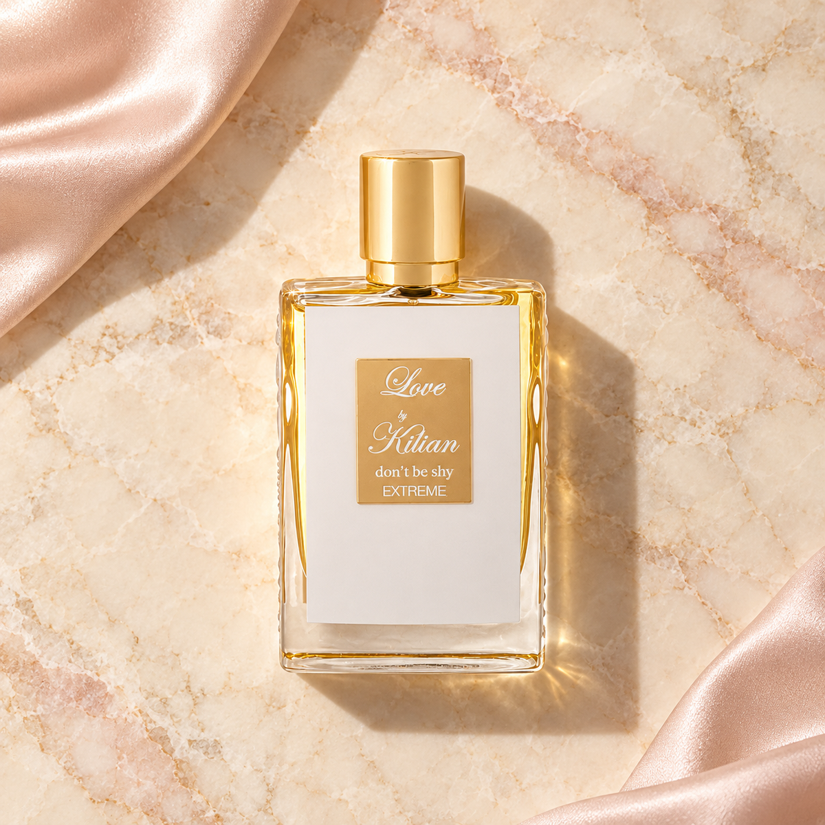 By Kilian The Narcotics Love Extreme EDP 50 ml – parfém v prostředí, pohled shora s bočním stínem