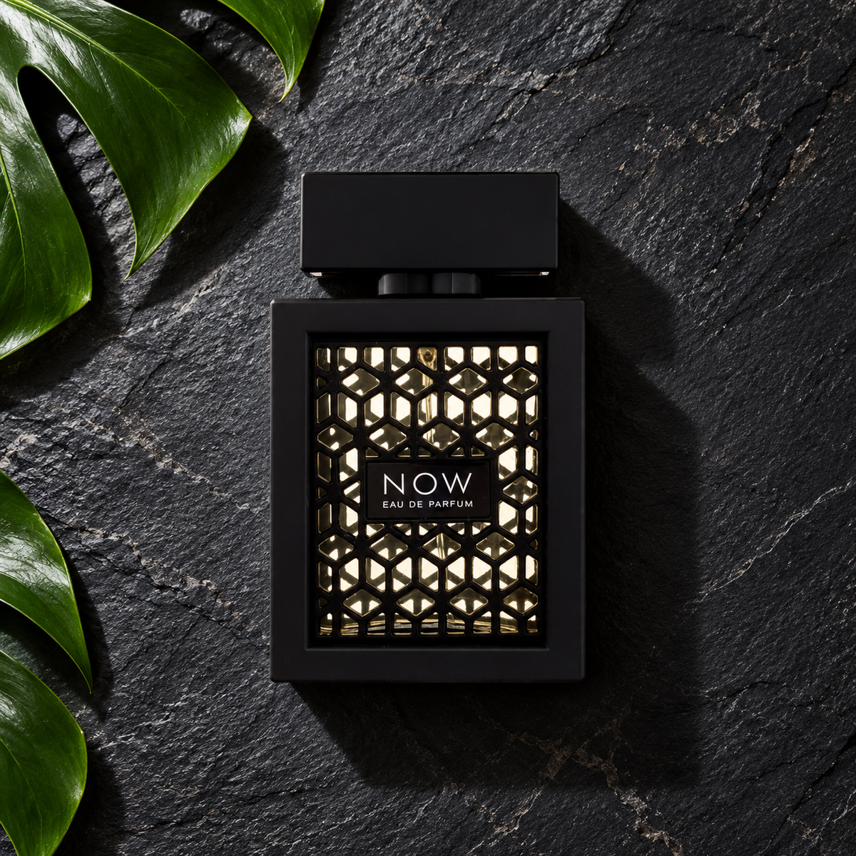Rave Now EDP 100 ml – parfém v prostředí, pohled shora s bočním stínem