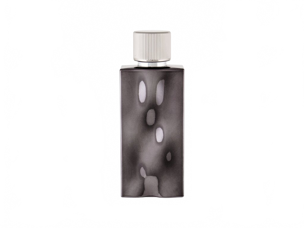 Flakon Abercrombie & Fitch First Instinct Extreme EDP 50 ml na béžovém pozadí – MrRizz