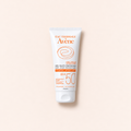 Produktová fotografie opalovacího mléka Avène Sun Mineral Milk SPF 50+ 100 ml – MrRizz