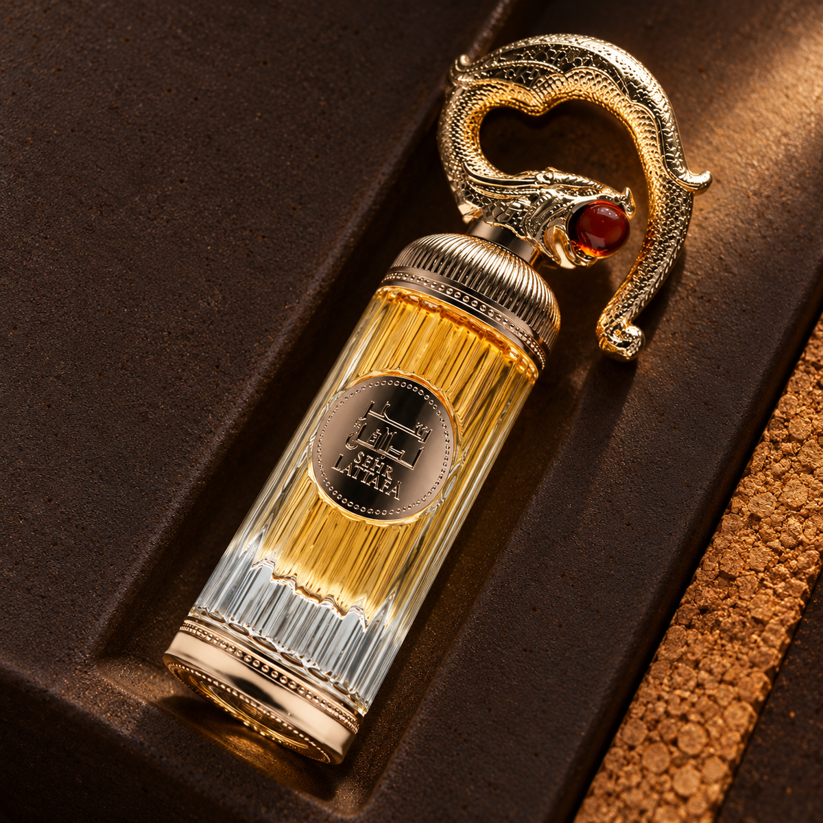 Lattafa Sehr EDP 100 ml – atmosférická fotografie – MrRizz