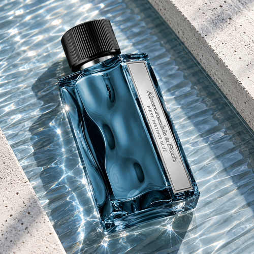 Abercrombie & Fitch First Instinct Blue EDT 100 ml – atmosférická fotografie – MrRizz