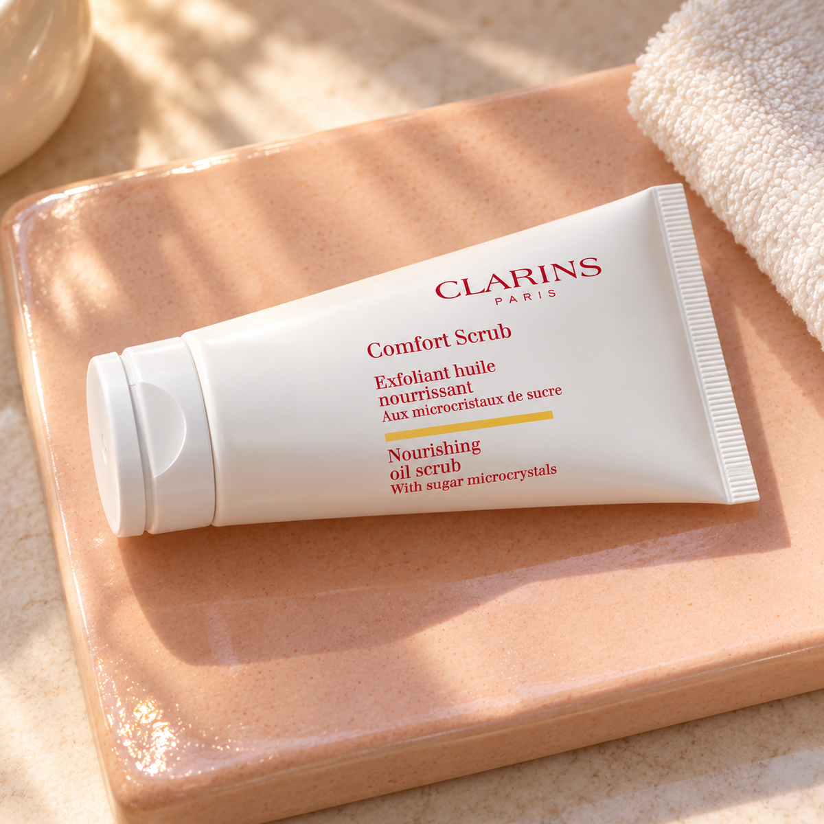 Clarins Comfort Scrub 50 ml – atmosférická fotografie – MrRizz