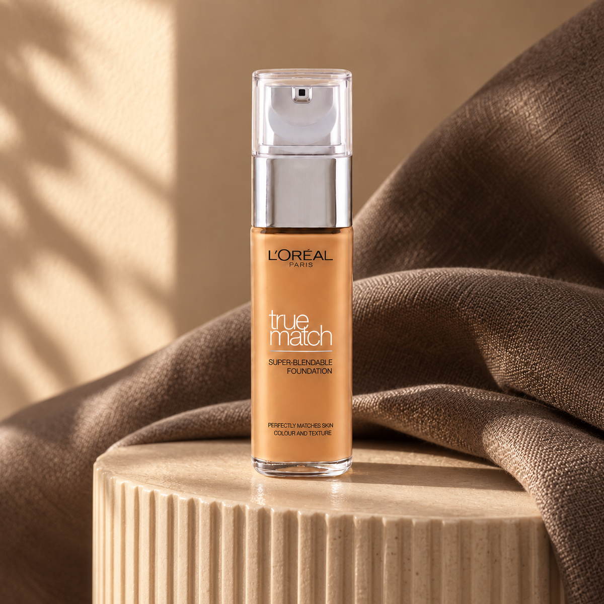 L'Oréal Paris True Match Super-Blendable Foundation 30 ml – atmosférická fotografie – MrRizz
