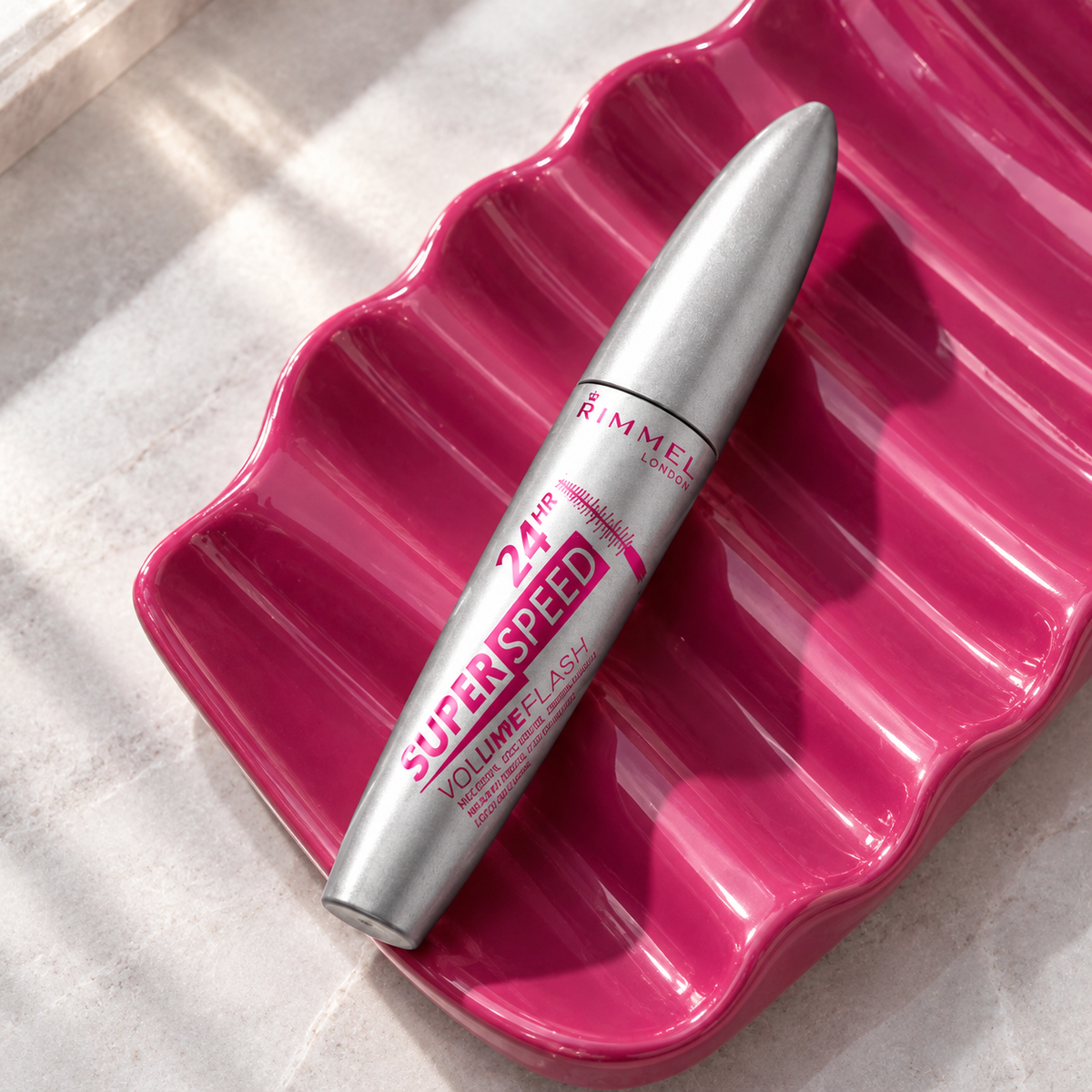Rimmel London Volume Flash Super Speed 8 ml – atmosférická fotografie – MrRizz