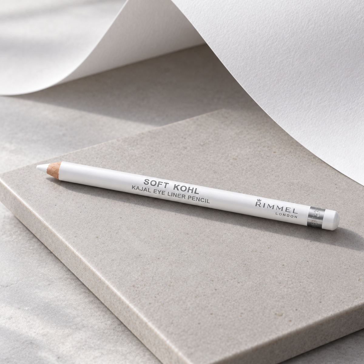 Rimmel London Soft Kohl 1,2 ml – atmosférická fotografie – MrRizz