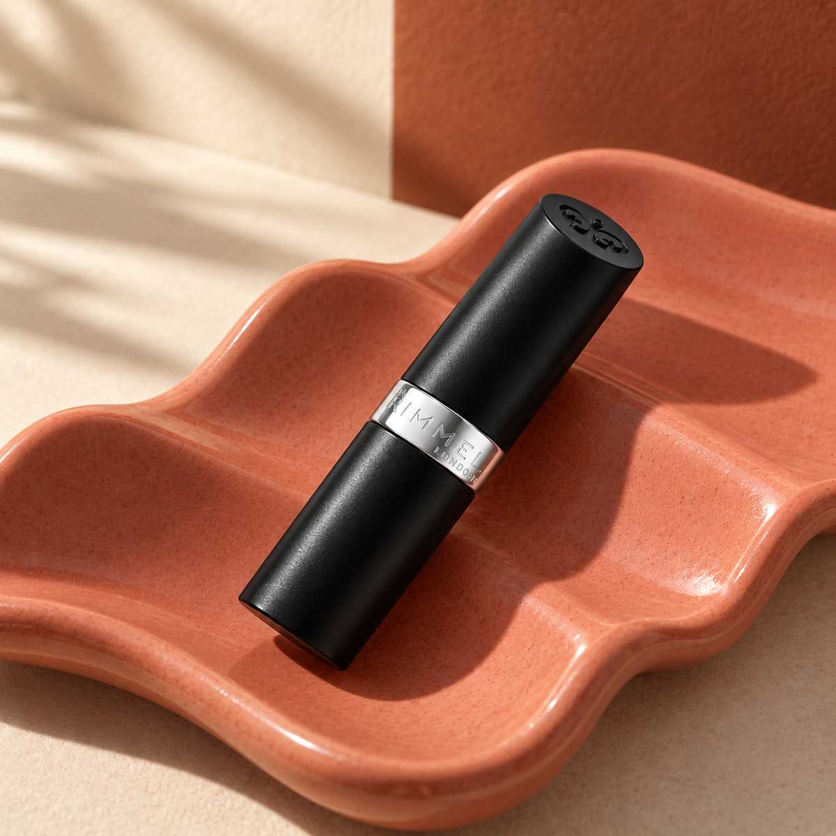 Rimmel London Lasting Finish 4 ml – atmosférická fotografie – MrRizz